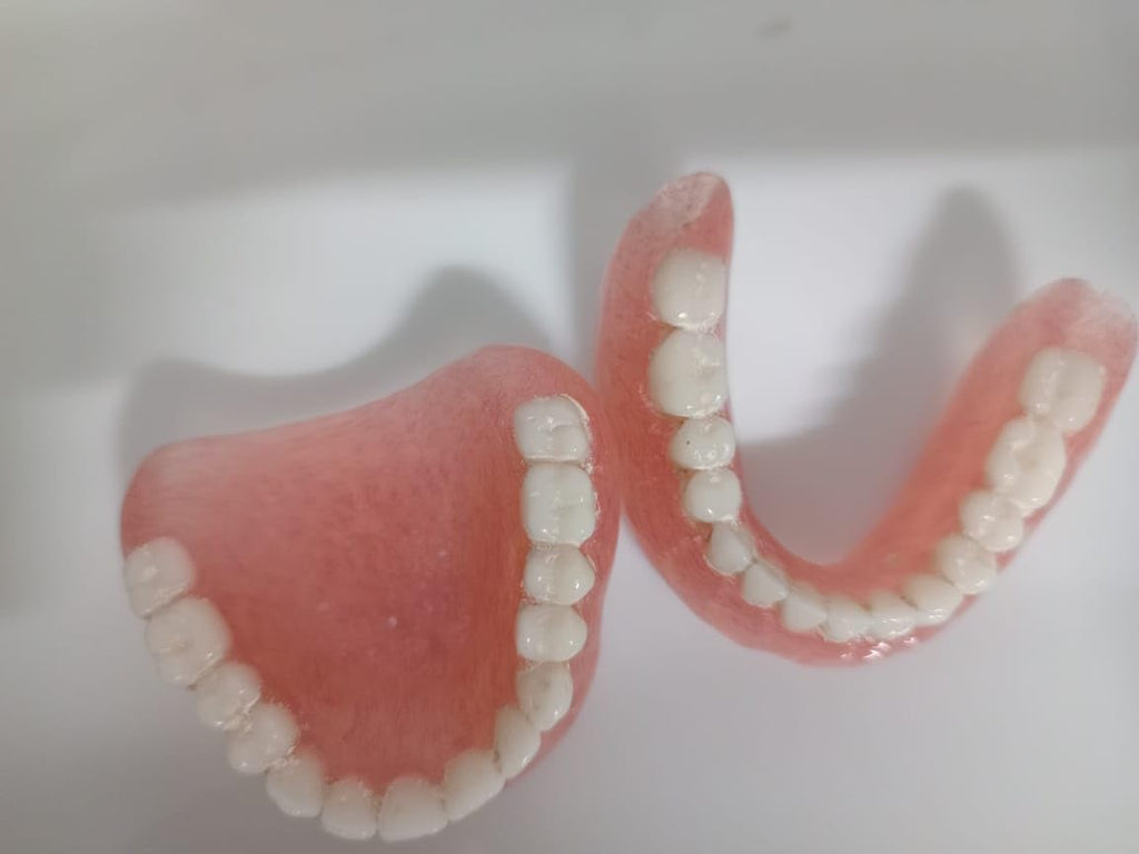 Full Set Upper & Lower Denture B324